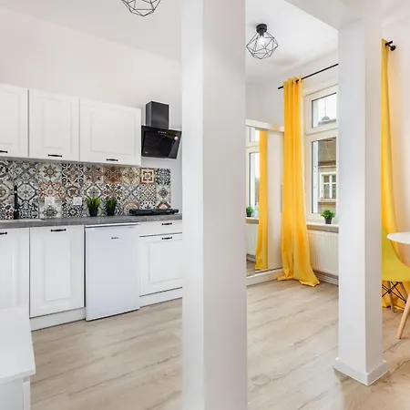 Apartly - Cichy Przy Dworcu, Wifi, Self Check-in Lägenhet