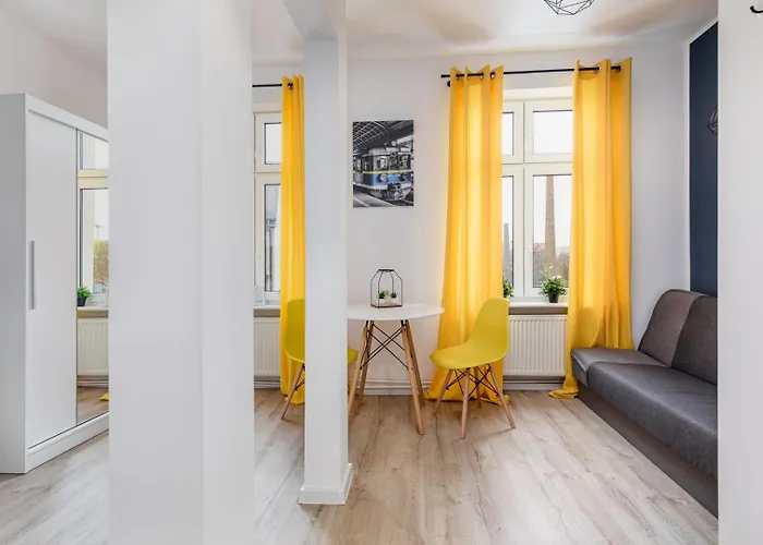 Apartly - Cichy Przy Dworcu, Wifi, Self Check-in *